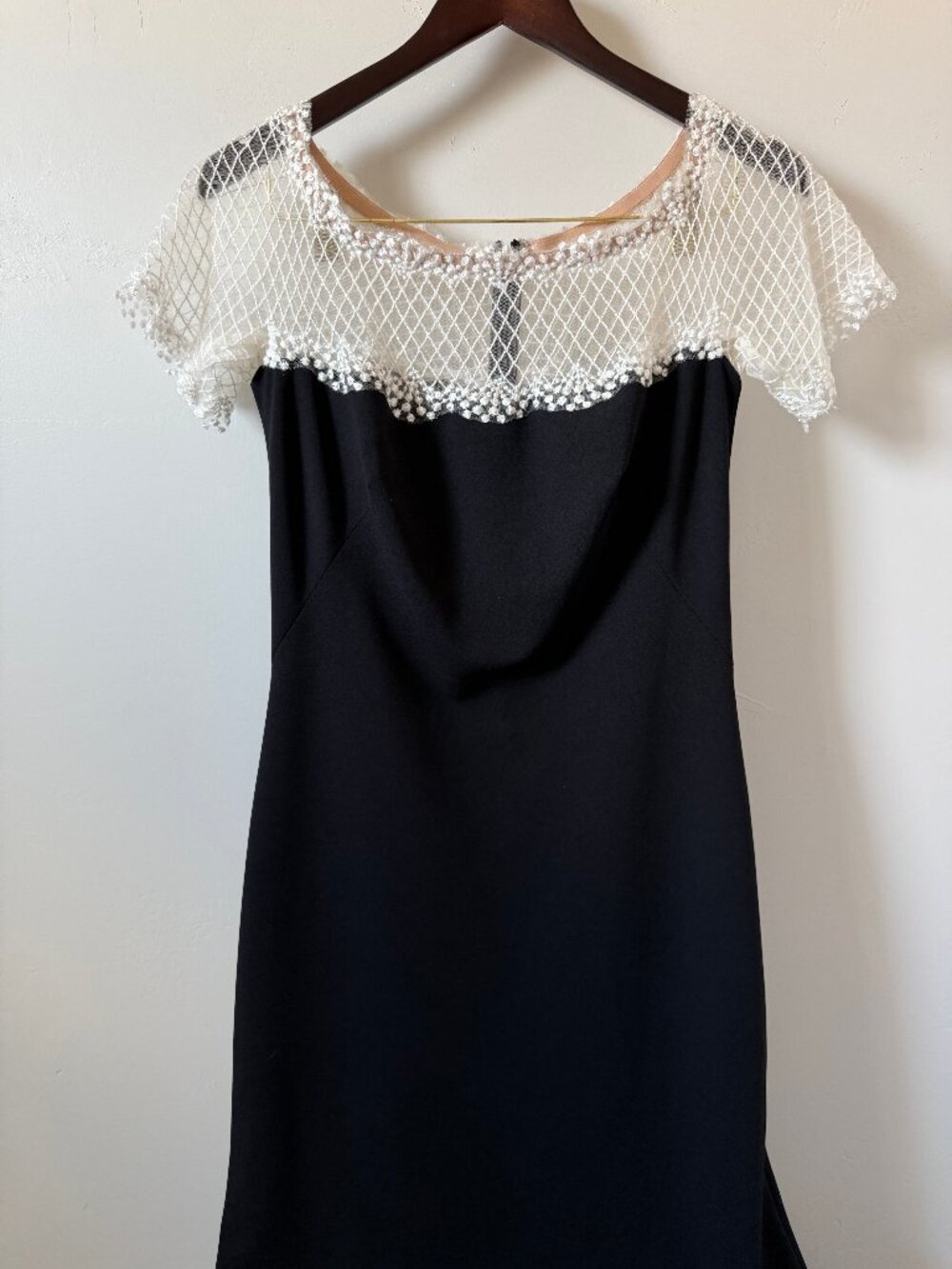 Tadashi Shoji Black & White Lace Mesh Formal Maxi Gown Dress Size M